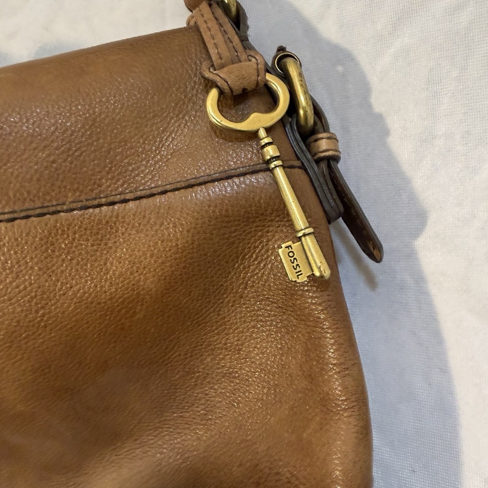 vintage fossil explorer crossbody Bag Leather Tan Zippers Brass Hardware - Picture 12 of 16